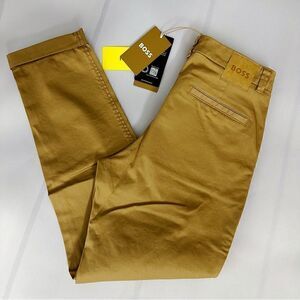 ɴᴡᴛ ʙᴏꜱꜱ ᴡᴏᴍᴇɴ’ꜱ ᴄʟᴀꜱꜱɪᴄ ᴋʜᴀᴋɪ ᴛʀᴏᴜꜱᴇʀ